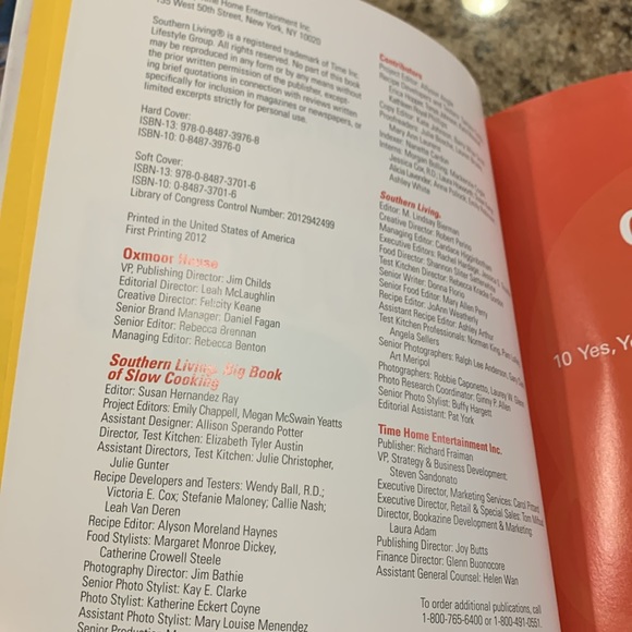 Southern Living “Big Book of Slow Cooking” Cookbook in Excellent Condition - Picture 4 of 4